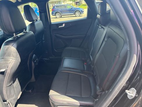 Used 2025 Ford Escape ST-Line Select image 15