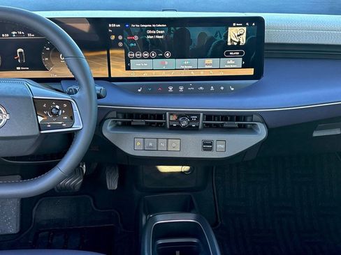 New 2026 Nissan Leaf SV+ w/ Floor Mat Package (SV+) image 21