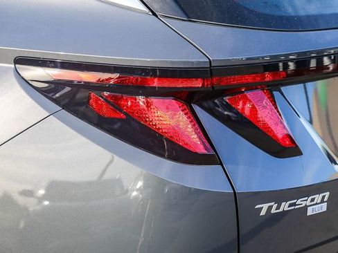 New 2026 Hyundai Tucson Blue SE image 10