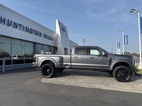Used 2026 Ford F450 Lariat image 3
