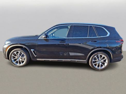 Used 2024 BMW X5 xDrive40i w/ Executive Package image 5