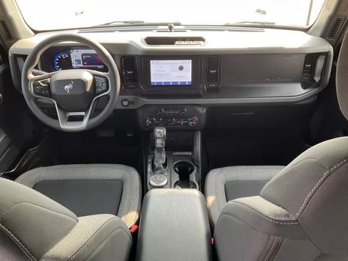 Used 2022 Ford Bronco 4-Door AWD/4WD image 2