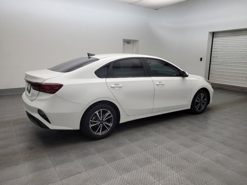 Used 2023 Kia Forte LXS FWD image 10
