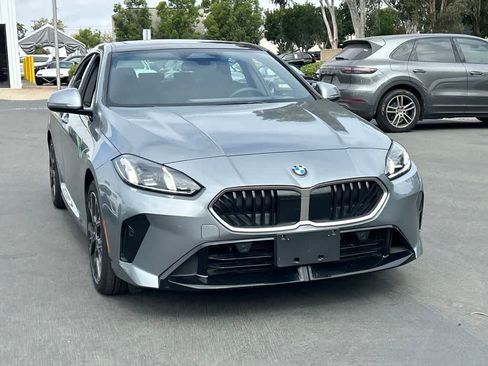 Used 2025 BMW 228i xDrive w/ Premium Package AWD/4WD image 4