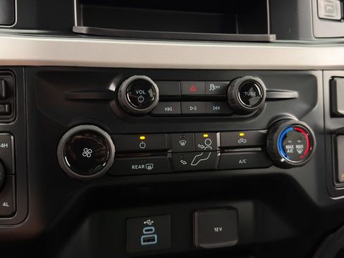 New 2026 Ford F250 XLT w/ FX4 Off-Road Package image 33