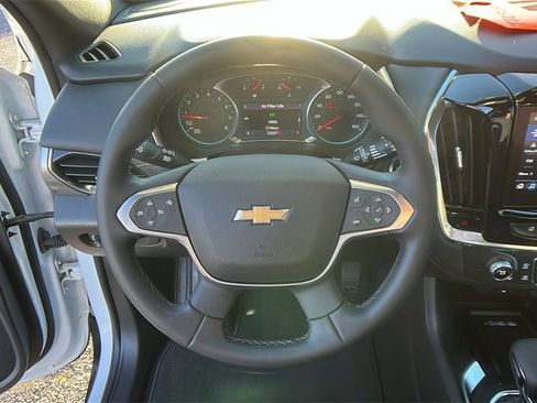 Certified 2023 Chevrolet Traverse LT image 27