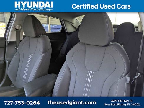 Certified 2023 Hyundai Elantra SEL w/ Convenience Package image 7