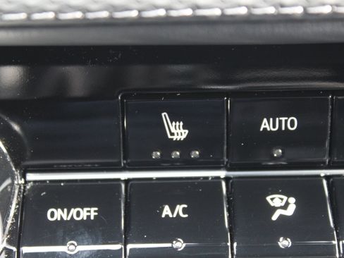 New 2026 Chevrolet Equinox LT w/ Convenience Package II image 13