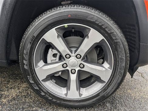 New 2024 Jeep Grand Cherokee Limited 4xe image 10