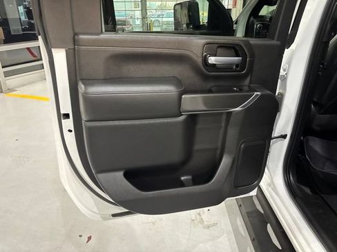 Certified 2020 GMC Sierra 2500 AT4 w/ AT4 Premium Package AWD/4WD image 21