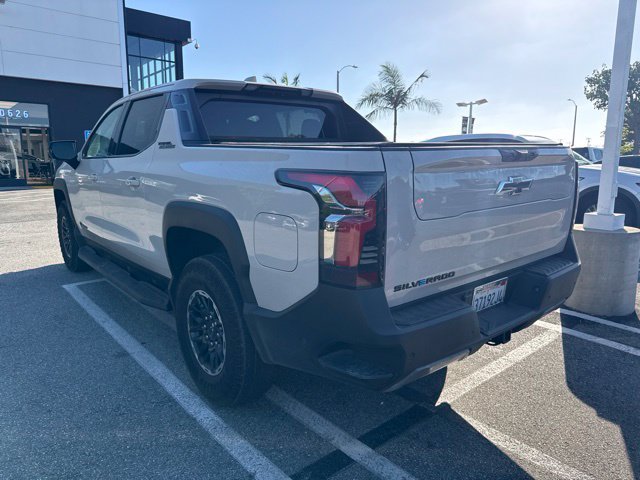 Used 2026 Chevrolet Silverado EV Trail Boss w/ Premium Package AWD/4WD image 3