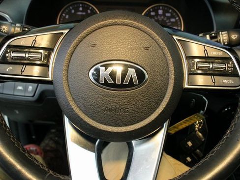 Used 2019 Kia Forte S w/ S Premium Package image 18
