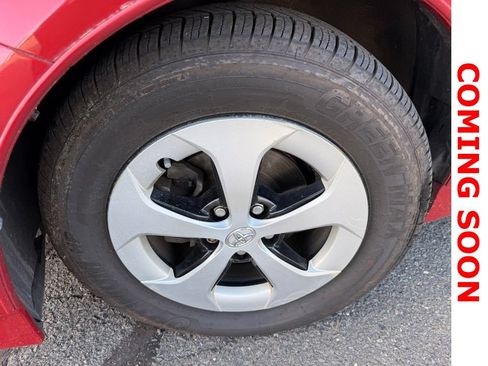 Used 2012 Toyota Prius Two FWD image 4
