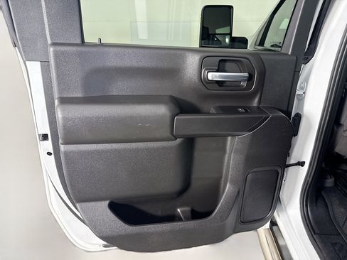 Used 2023 Chevrolet Silverado 2500 LT image 25