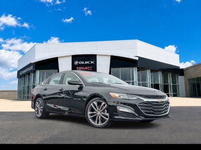 Used 2024 Chevrolet Malibu LT FWD image 1