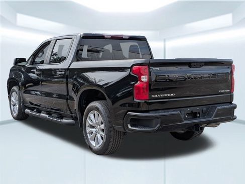 Used 2023 Chevrolet Silverado 1500 Custom image 4