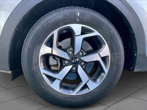 Used 2021 Kia Sportage LX image 12