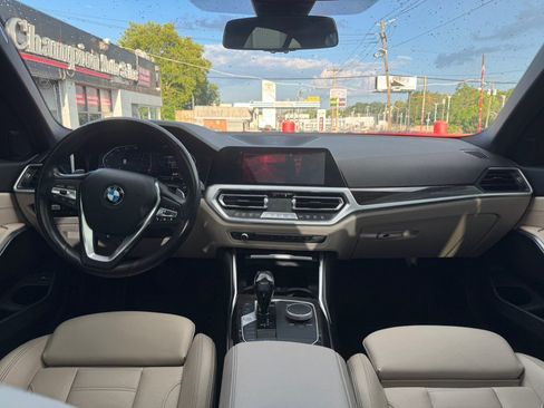 Used 2020 BMW 330i xDrive Sedan w/ Premium Package AWD/4WD image 42