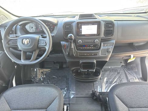 Used 2025 RAM ProMaster 2500 w/ Convenience Group FWD image 13