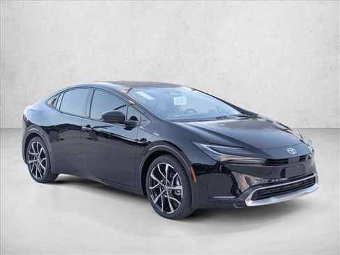 New 2026 Toyota Prius Plug-In Hybrid FWD image 6