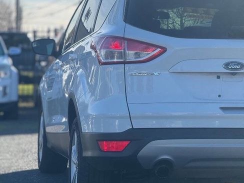 Used 2014 Ford Escape SE image 10