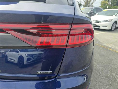 Used 2019 Audi Q8 Prestige w/ Luxury Package image 17