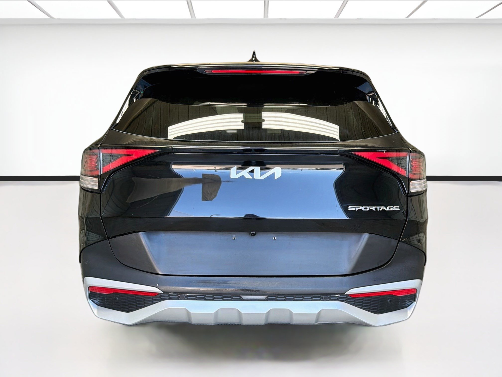 Used 2025 Kia Sportage EX FWD image 5