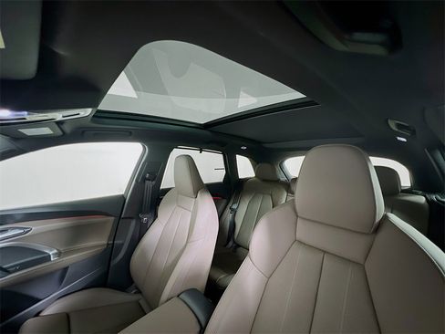 New 2025 Audi Q5 Premium Plus image 14