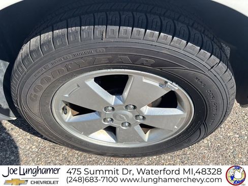 Used 2007 Chevrolet Impala LT w/ Luxury Edition Package FWD image 12