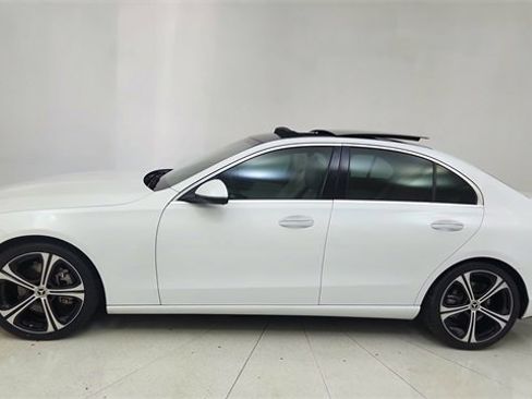 Used 2022 Mercedes-Benz C 300 Sedan image 10