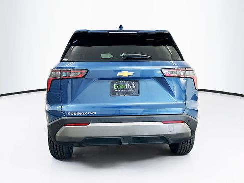 Used 2025 Chevrolet Equinox LT AWD/4WD image 7