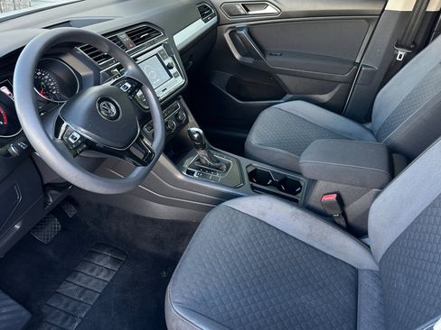 Used 2021 Volkswagen Tiguan S image 10