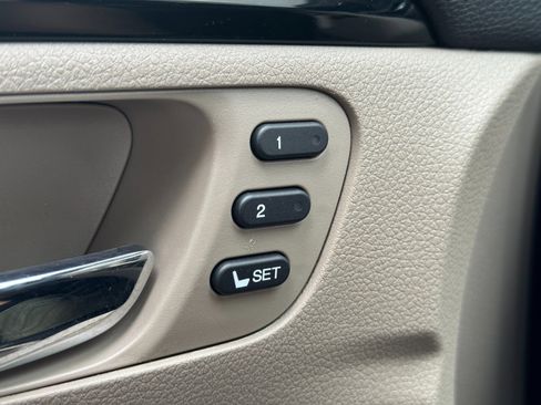 Used 2021 Honda Pilot Touring image 17