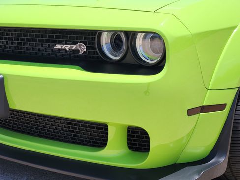 Used 2023 Dodge Challenger SRT Hellcat RWD image 10