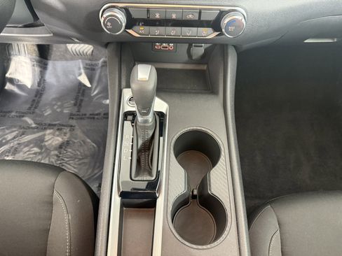 Used 2025 Nissan Altima 2.5 SV image 20