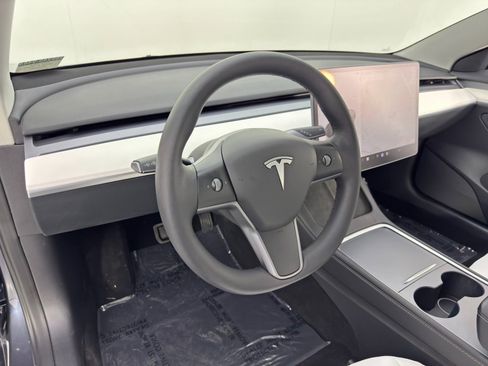 Used 2022 Tesla Model 3 image 14