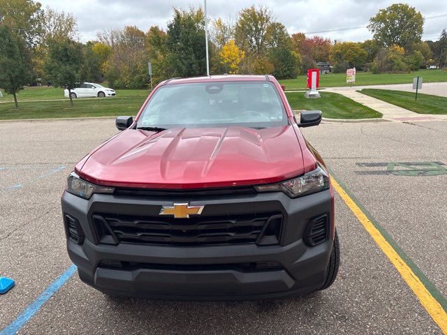 Used 2023 Chevrolet Colorado W/T w/ Technology Package AWD/4WD image 2