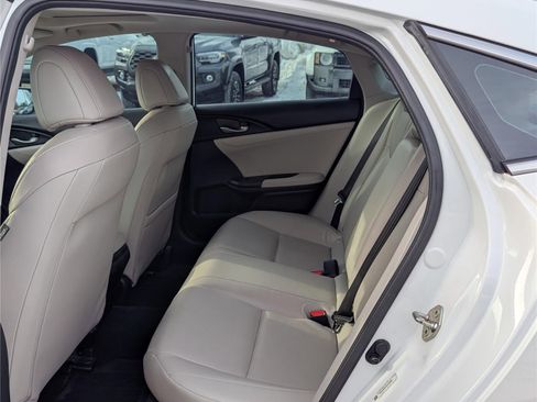 Used 2019 Honda Insight Touring image 14