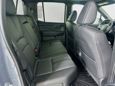 Certified 2025 Honda Ridgeline TrailSport image 32