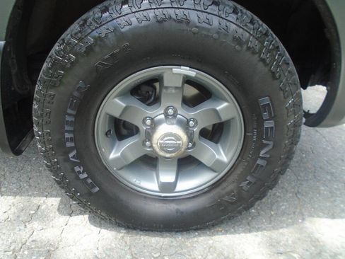 Used 2002 Nissan Frontier XE AWD/4WD image 31