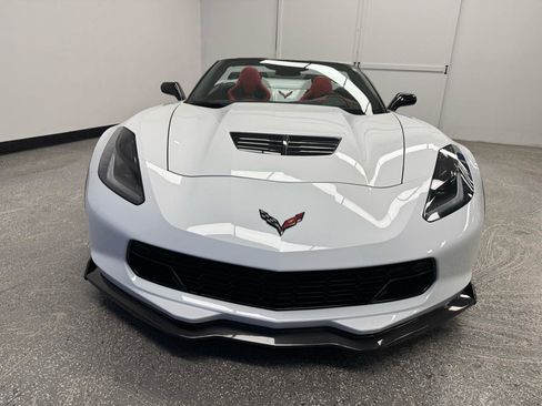 Used 2015 Chevrolet Corvette Z06 w/ 3LZ Preferred Equipment Group RWD image 4