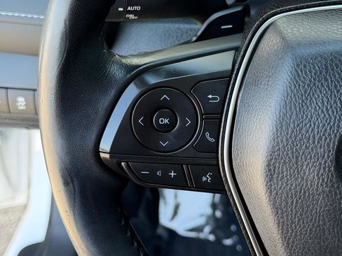 Used 2019 Toyota Camry SE FWD image 35