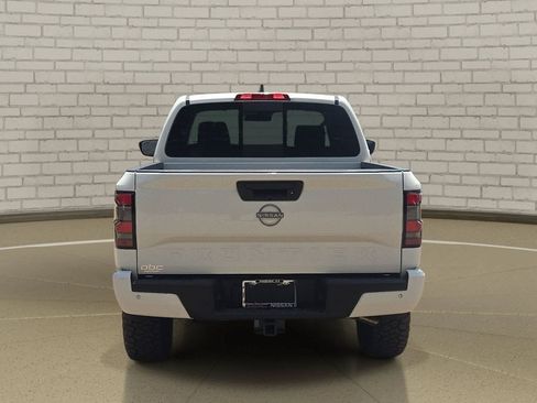 Certified 2025 Nissan Frontier SV w/ SV Convenience Package RWD image 6