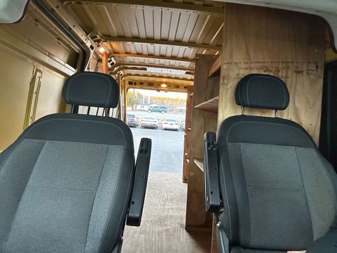 Used 2018 RAM ProMaster 3500 w/ Interior Convenience Group image 17