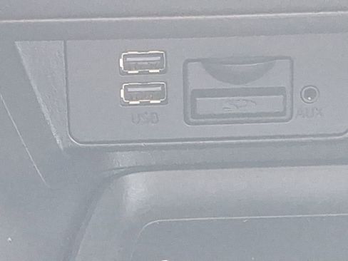 Used 2018 MAZDA MAZDA3 Touring image 39