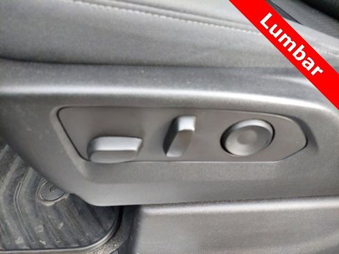 Used 2022 Chevrolet Silverado 1500 LT image 21