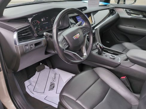 Certified 2023 Cadillac XT6 Premium Luxury image 10
