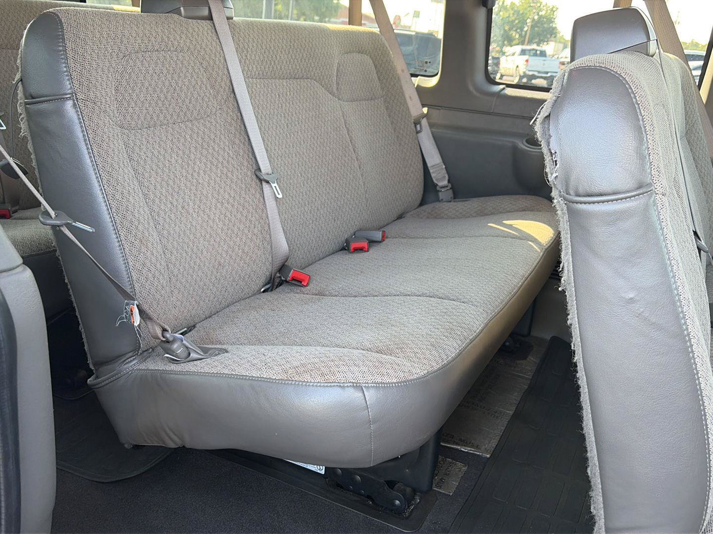 Used 2025 Chevrolet Express 3500 LT w/ LT Preferred Equipment Group RWD image 16
