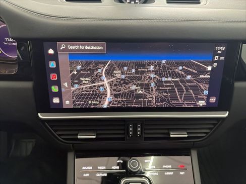 Used 2023 Porsche Cayenne Turbo image 35