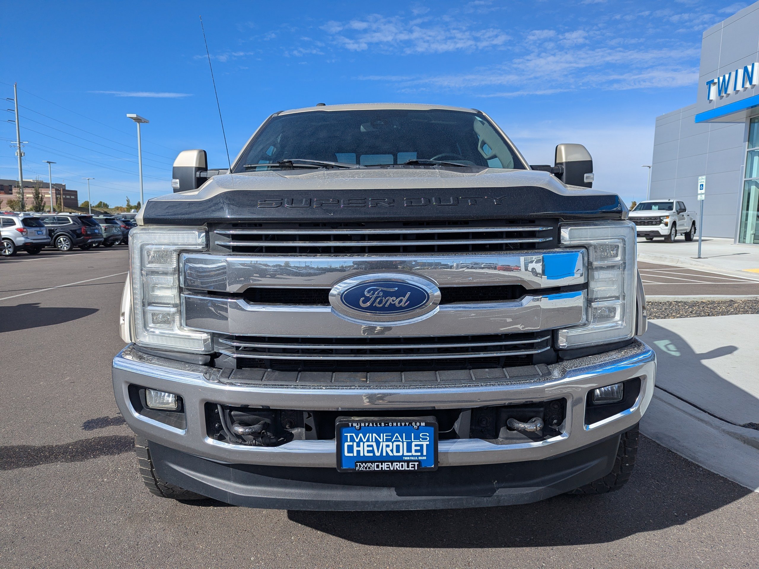 Used 2017 Ford F350 Lariat w/ Lariat Ultimate Package AWD/4WD image 4